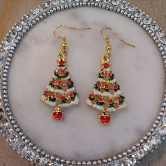 Green Holiday Snowy Christmas Tree Dangle Drop Earrings - Picture 1 of 5